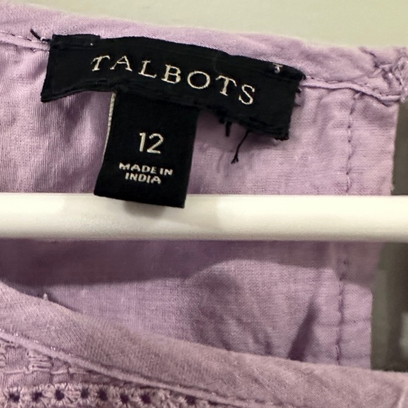 Talbots Lavender Eyelet Sleeveless Blouse 100% cotton size 12 light lilac - Picture 4 of 9